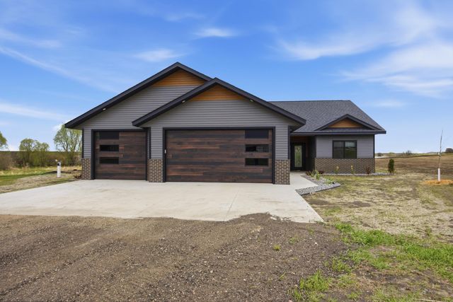 14360 Leisure Ln, Lake Park, MN 56554