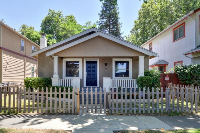 2820 C St, Sacramento, CA 95816