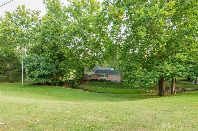1020 N  11th St, Miamisburg, OH 45342
