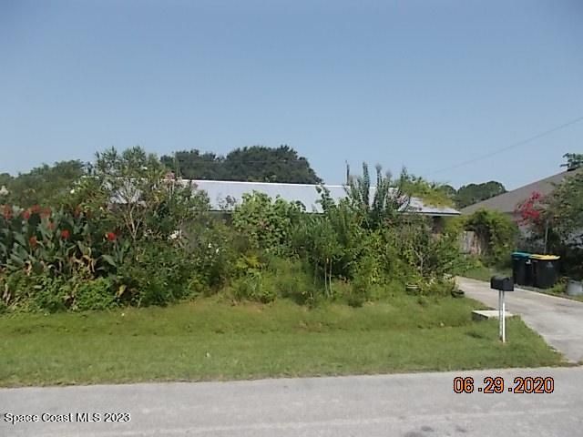152 Donald Ave NE, Palm Bay, FL 32907