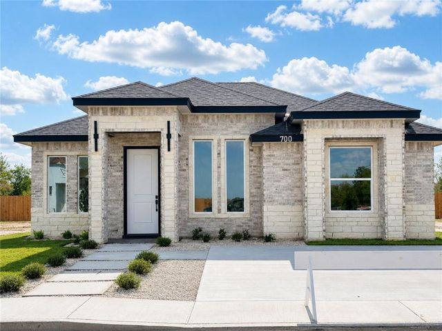 700 E  Sadie St, Edinburg, TX 78541