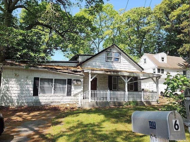 6 Waterville Drive, Sound Beach, NY 11789
