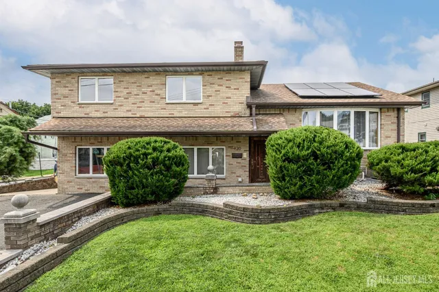 120 Allen St, Netcong, NJ 07857