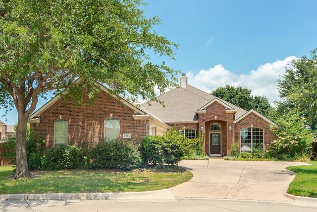 7205 Silktree Ct, Denton, TX 76208