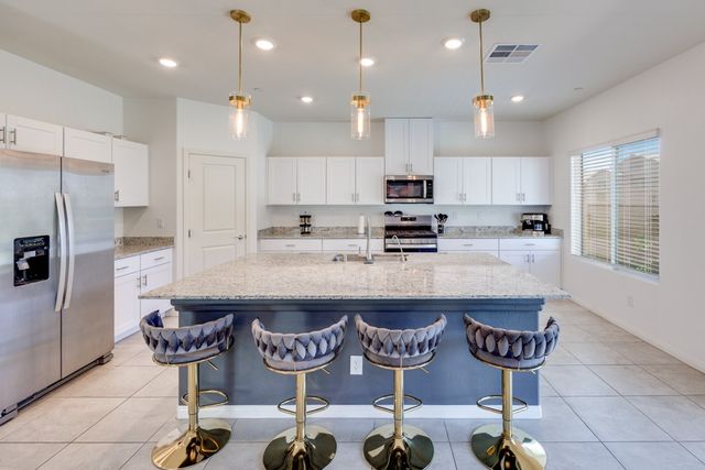 500 S  Grand Central Pkwy, Las Vegas, NV 89106
