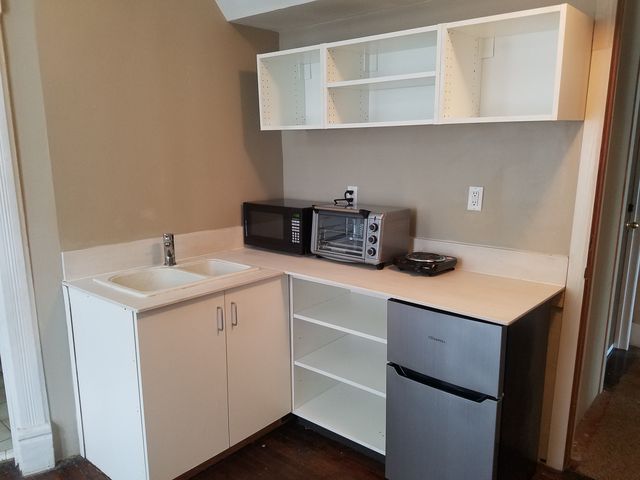 1302 S  31st St #2, Omaha, NE 68105