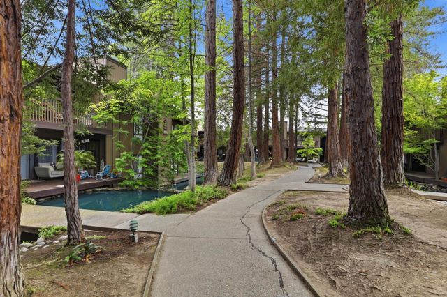 2430 Larkspur Ln #280, Sacramento, CA 95825
