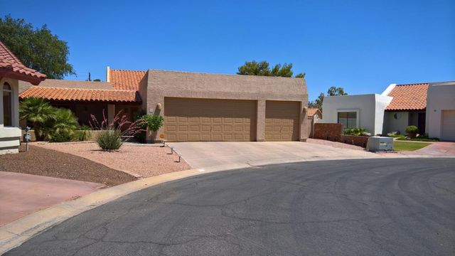 2560 N Lindsay Rd #39, Mesa, AZ - 3 Bed, 2.5 Bath Single-Family Home