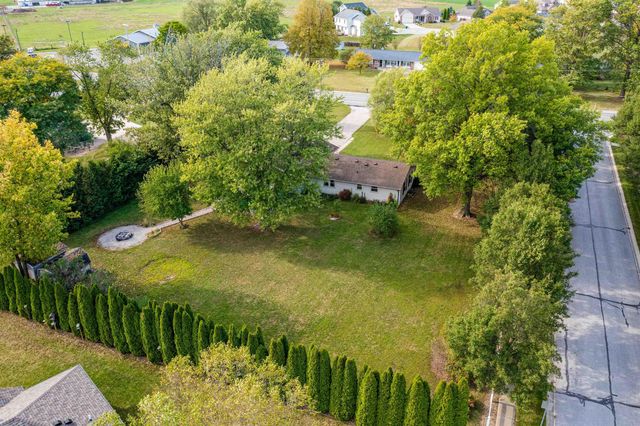16318 State Road 37, Harlan, IN 46743