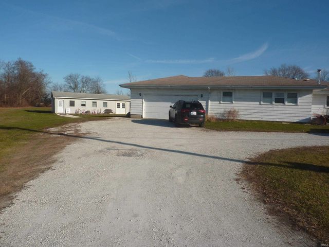 144 Peterson Dr, Sweetser, IN 46987