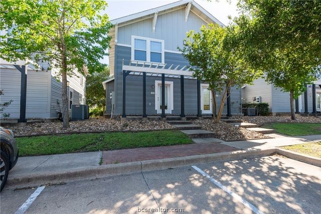 1725 Harvey Mitchell Pkwy S  #412, College Station, TX 77840