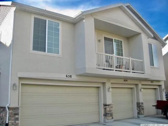 658 Canterbury Ln, North Salt Lake, UT 84054