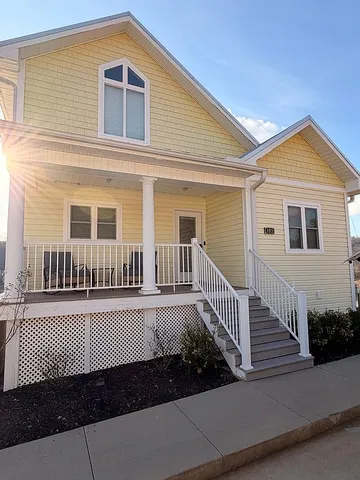 185 W  Deer Village Ln #A, La Follette, TN 37766
