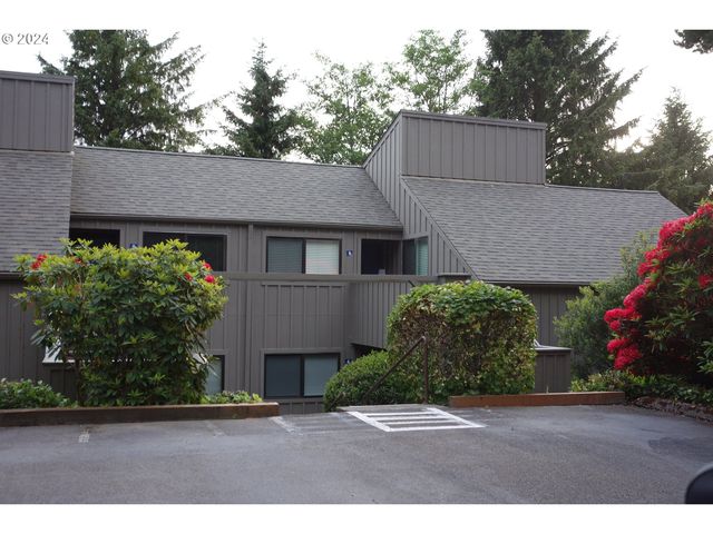 5801 NE Voyage Ave, Lincoln City, OR 97367