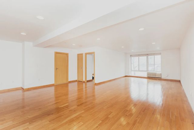 78 Ridge St #2A, New York, NY 10002