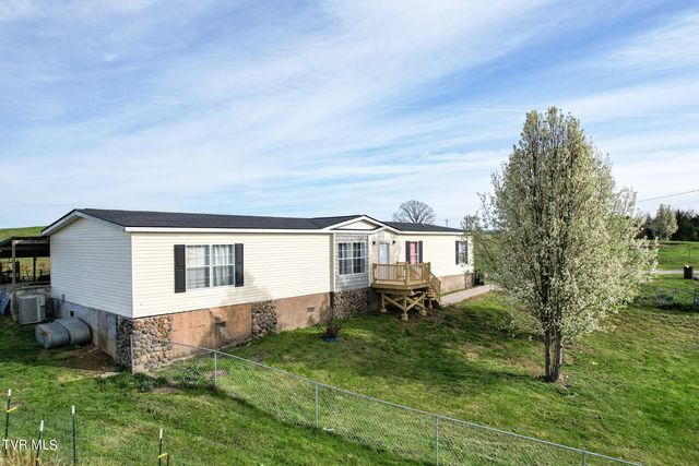 2756 Carpenters Chapel Rd, Mosheim, TN 37818