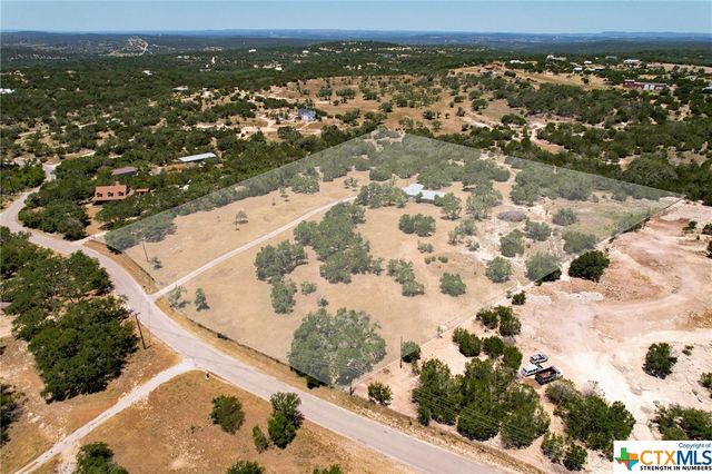 900 Sycamore Creek Dr, Dripping Springs, TX 78620