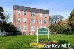 230 Central Avenue UNIT 2-H, Lawrence, NY 11559