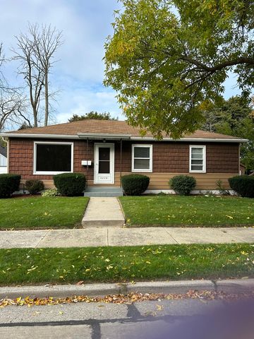 3438 4th Ave, Racine, WI 53402