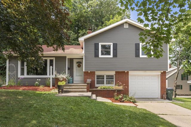 635 North Park Street, Reedsburg, WI 53959