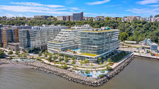 800 Ave At Port Imperial Blvd #604, Weehawken, NJ 07086