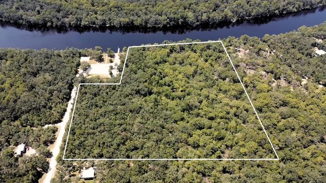  NW Sixth St, Bell, FL 32619