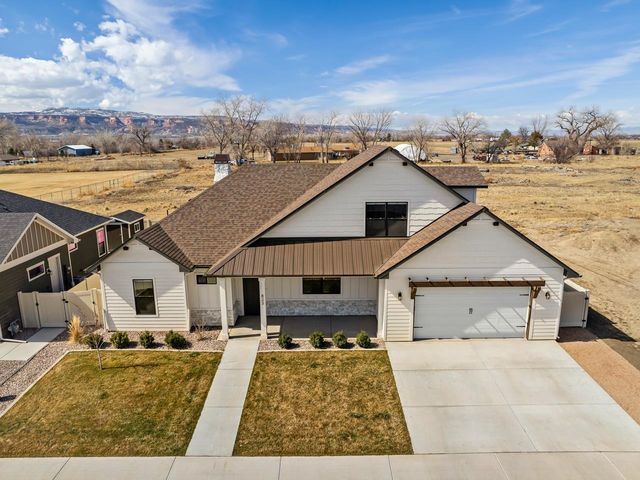 823 Red Apple Rd, Grand Junction, CO 81505