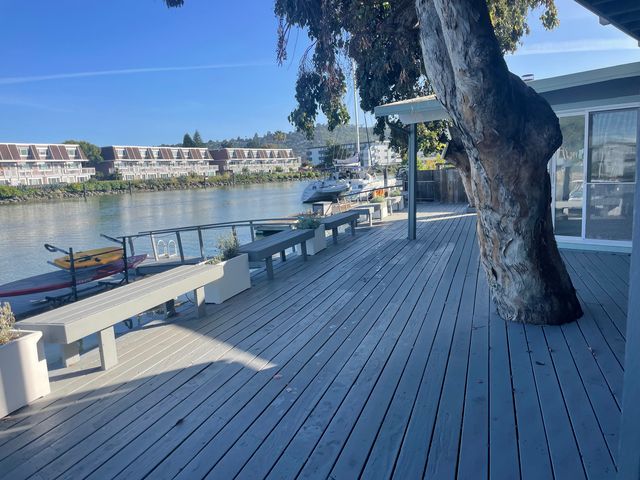 16 Harbor View Ct, San Rafael, CA 94901