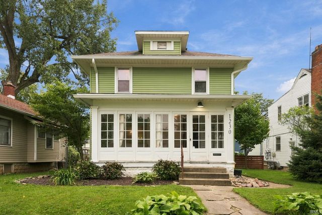 1230 Elmwood Ave, Fort Wayne, IN 46805