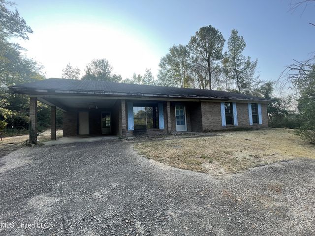 110 Bryant Ln, Magee, MS 39111