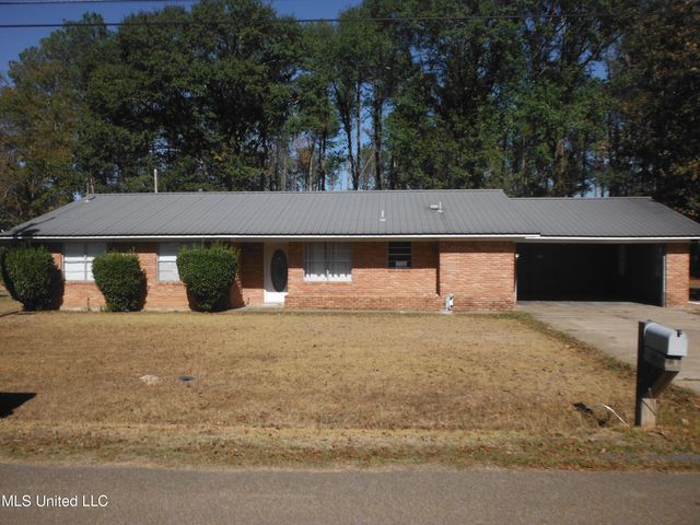 302 Blanche St, Carthage, MS 39051