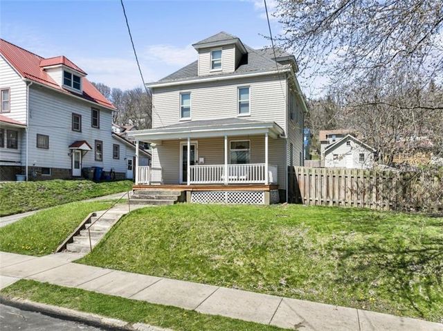 516 Orchard Ave, Ellwood City, PA 16117