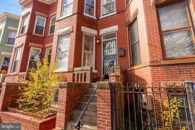 543 11th St SE, Washington, DC 20003