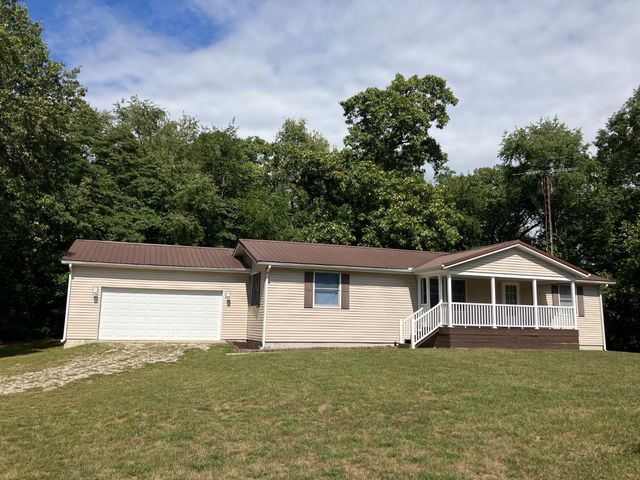 15452 W  State Road 143, Medaryville, IN 47957