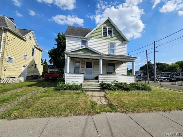 900 North St, Endicott, NY 13760