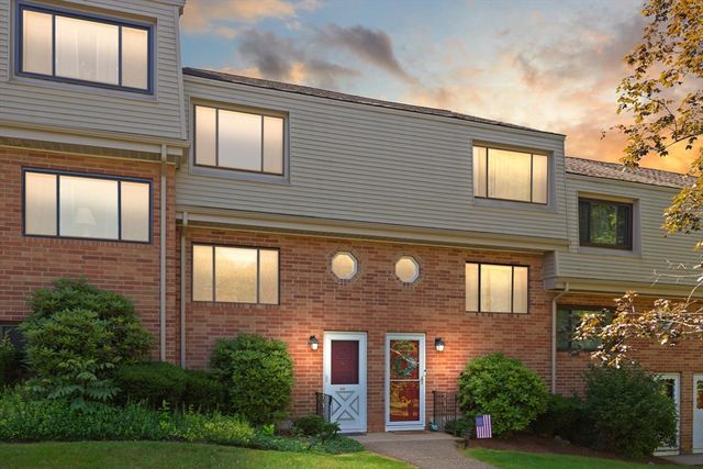 246 Farrwood Dr, Haverhill, MA 01835