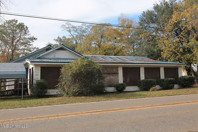 133 Mill St, Lucedale, MS 39452
