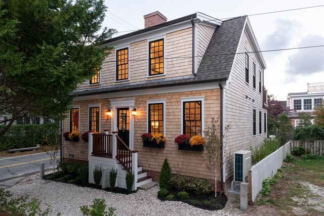 7 Snow Street, Provincetown, MA 02657