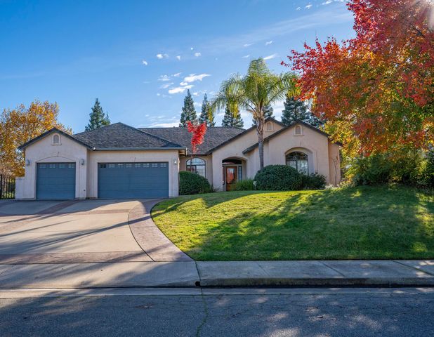 2147 Edinburgh Way, Redding, CA 96003