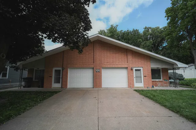 819 N  Lexington Ave, Hastings, NE 68901