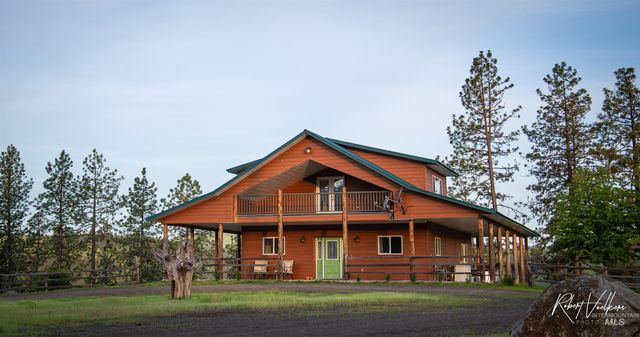 234 Clearwater Dr, Stites, ID 83552