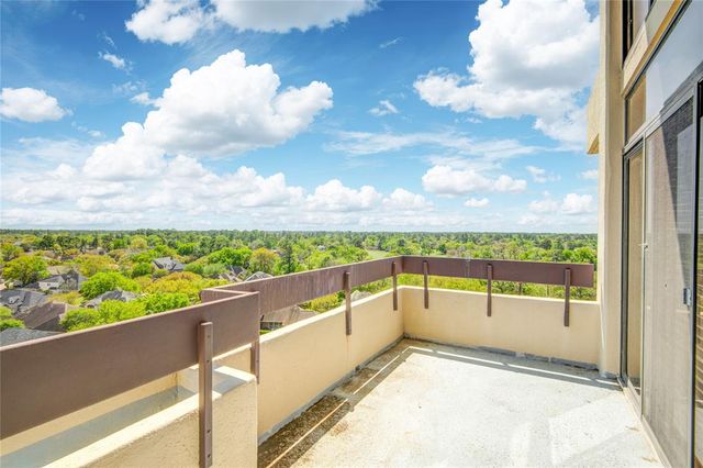 14655 Champion Forest Dr #1/104, Houston, TX 77069