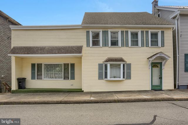 307 Pottsville St, Lykens, PA 17048