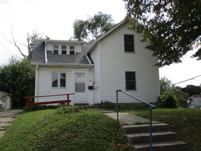 429 W  American St, Freeport, IL 61032