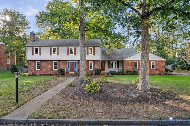 1518 Hearthglow Ln, Henrico, VA 23238
