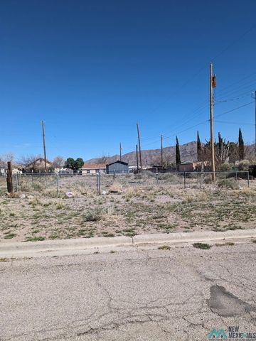 1106 Myrtle St, Truth Or Consequences, NM 87901