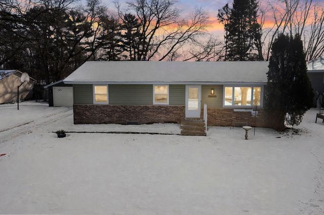 3634 Arcade St N, Saint Paul, MN 55127