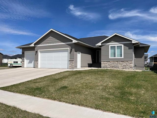 4000 S  Home Plate Ave, Sioux Falls, SD 57110