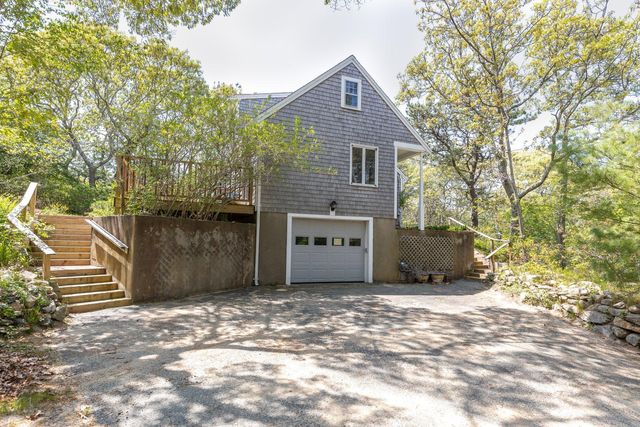 8 Willow Dr, Provincetown, MA 02657