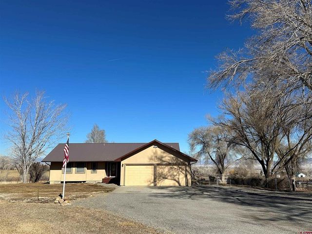 14861 5885th Rd, Montrose, CO 81403